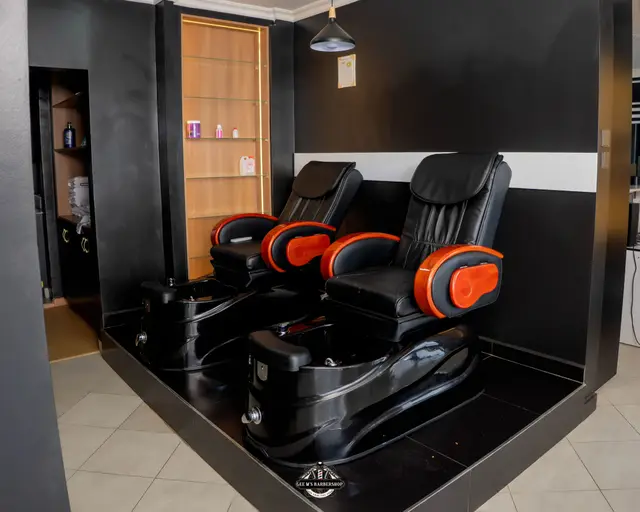 Grooming products and tools at GEE M'S Barbershop, Nairobi, photo 6