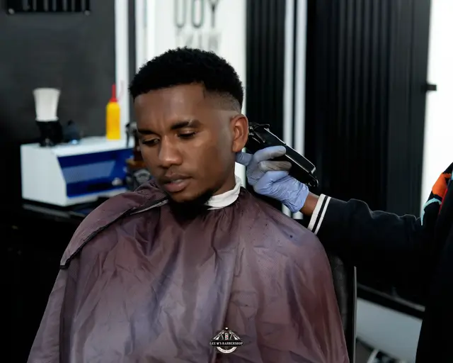 Haircut and fade in progress at GEE M'S Barbershop, Nairobi, photo 9
