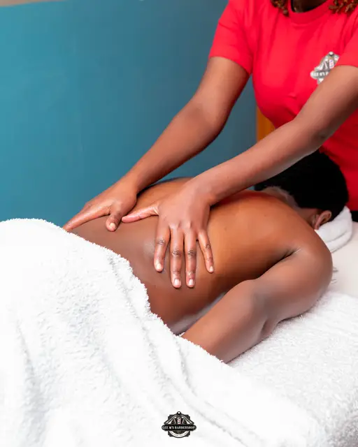 Massage at GEE M'S Barbershop, Nairobi, photo 2