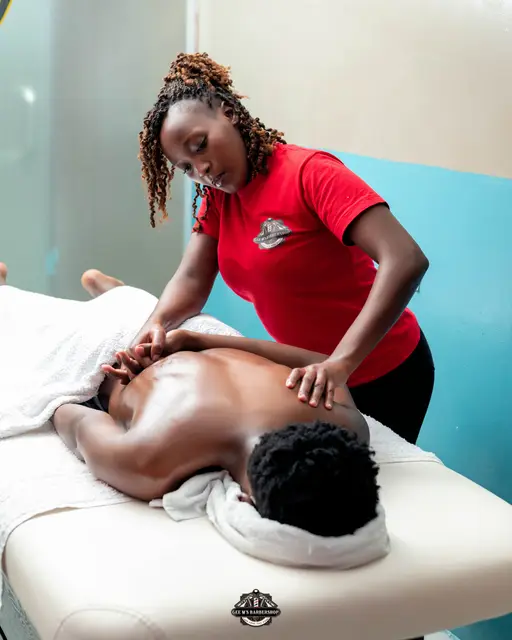 Massage at GEE M'S Barbershop, Nairobi, photo 7